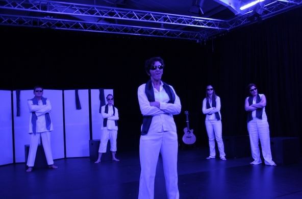 dunkelblau-tim-vischer-tpz